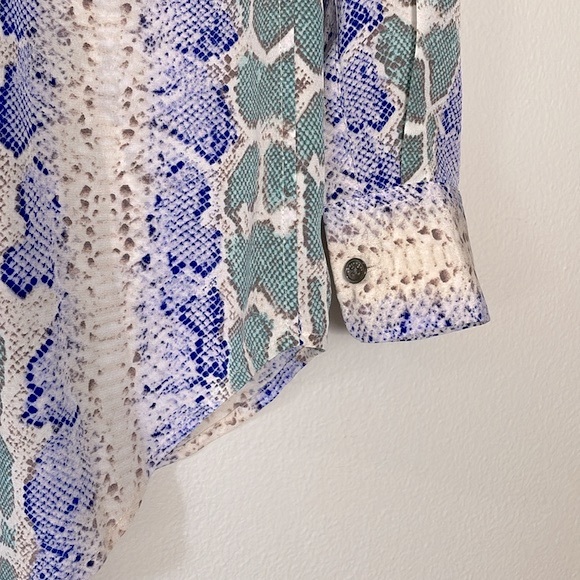 EQUIPMENT Silk Signature Ampara Pastel Snake Print Button Front Shirt - Picture 10 of 12